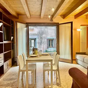  Holiday home Ca' Tintoretto